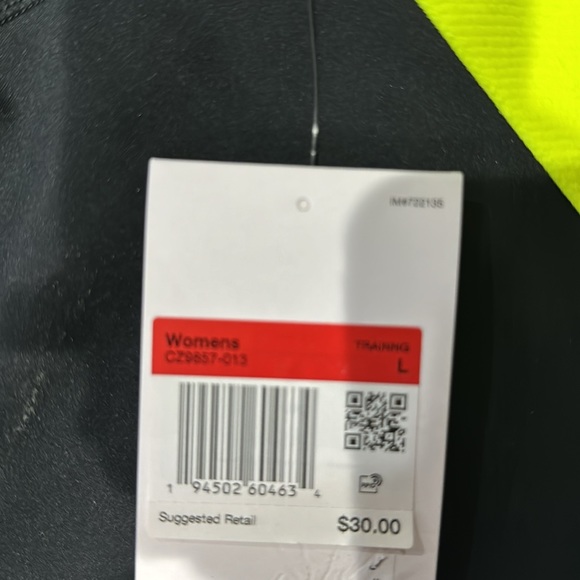 NWT Nike Pro shorts - Picture 4 of 4